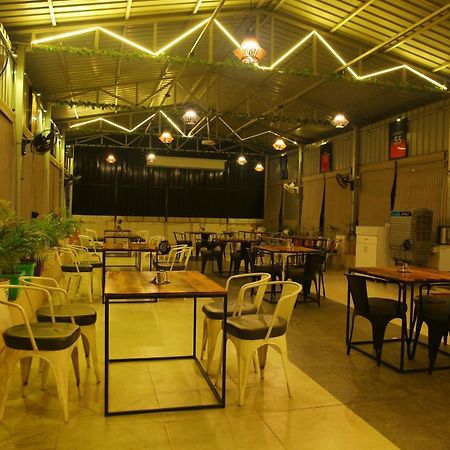 Hotel Maruthi Inn Nirmal  Екстер'єр фото