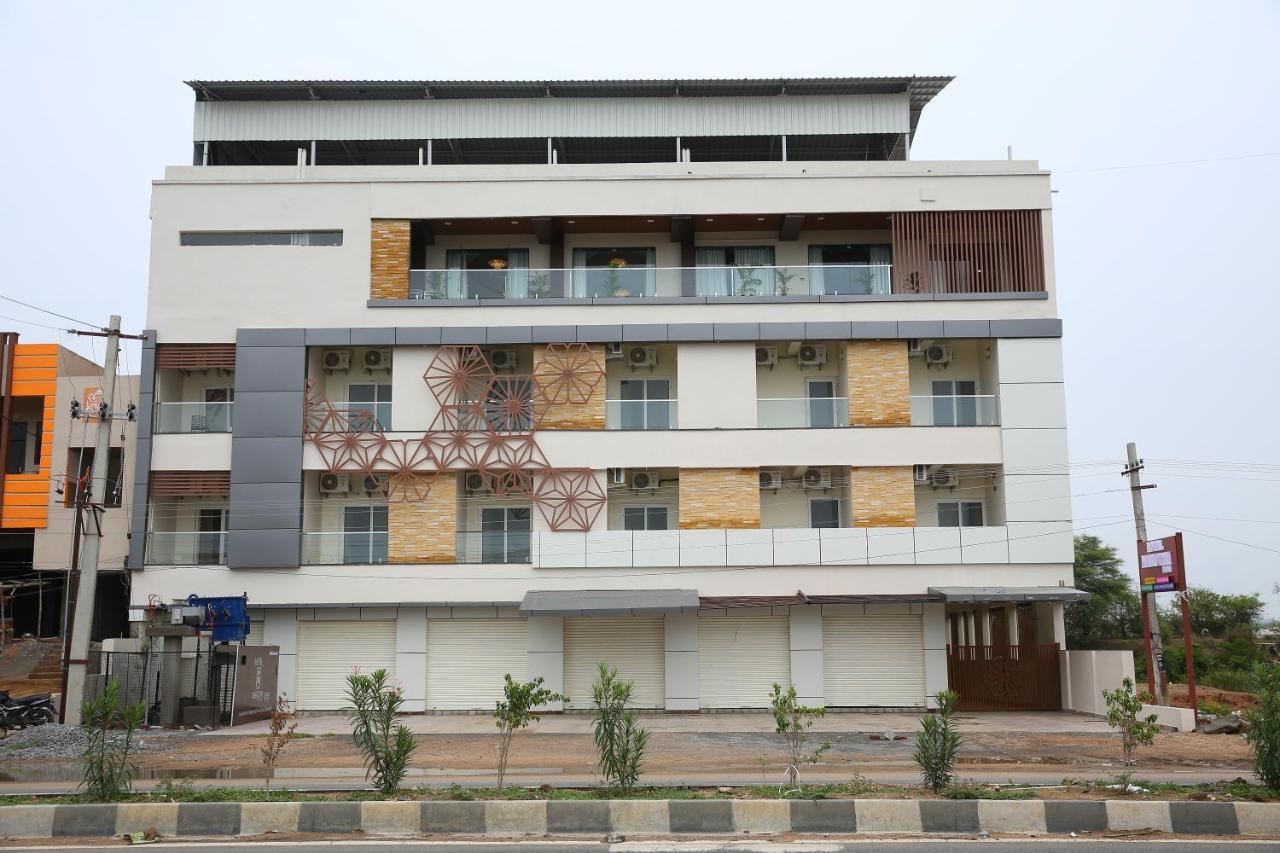 Hotel Maruthi Inn Nirmal  Екстер'єр фото